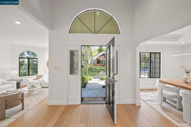 4060 Sugar Maple Dr, Danville, CA 94506