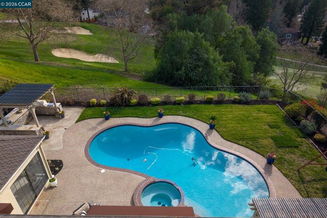 4060 Sugar Maple Dr, Danville, CA 94506