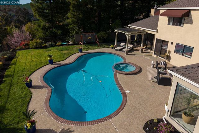 4060 Sugar Maple Dr, Danville, CA 94506