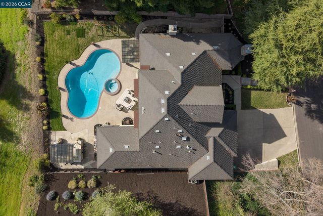 4060 Sugar Maple Dr, Danville, CA 94506