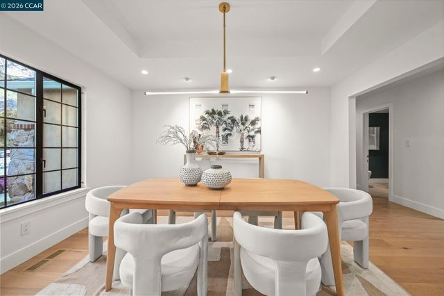 4060 Sugar Maple Dr, Danville, CA 94506