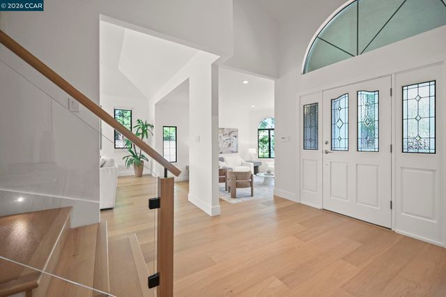 4060 Sugar Maple Dr, Danville, CA 94506