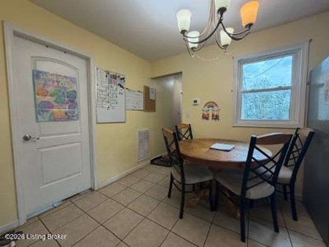 813 Bartley Ave, Bardstown, KY 40004