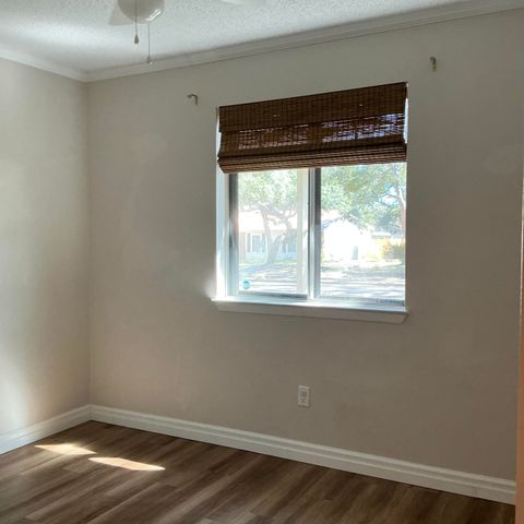 309 Goldenrod Court, Niceville, FL 32578