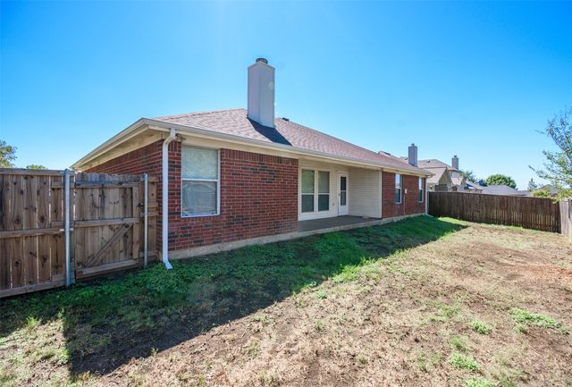 633 Dover Heights Trail, Mansfield, TX 76063