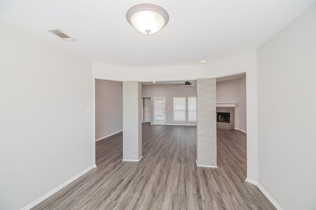 633 Dover Heights Trail, Mansfield, TX 76063