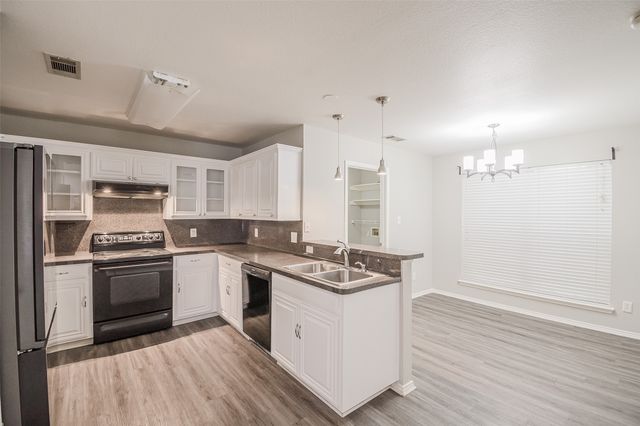 633 Dover Heights Trail, Mansfield, TX 76063