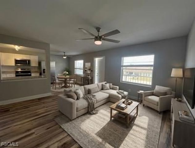 639 SE 13th AVE 113, Cape Coral, FL 33990