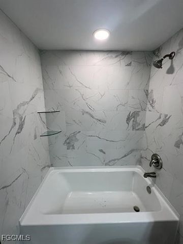 639 SE 13th AVE 113, Cape Coral, FL 33990