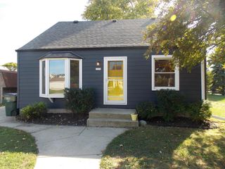 2309 E Leroy AVENUE, Saint Francis, WI 53235