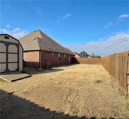 4201 SW Flagstone Boulevard, Bentonville, AR 72713