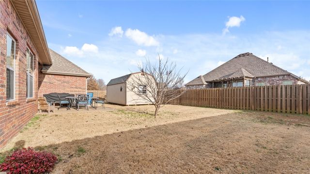 4201 SW Flagstone Boulevard, Bentonville, AR 72713