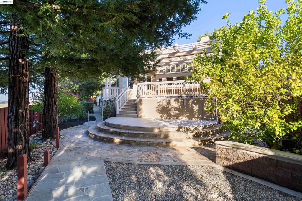 Image 38 of property listing at 2781 Vista Diablo Ct, Pleasanton, CA 94566