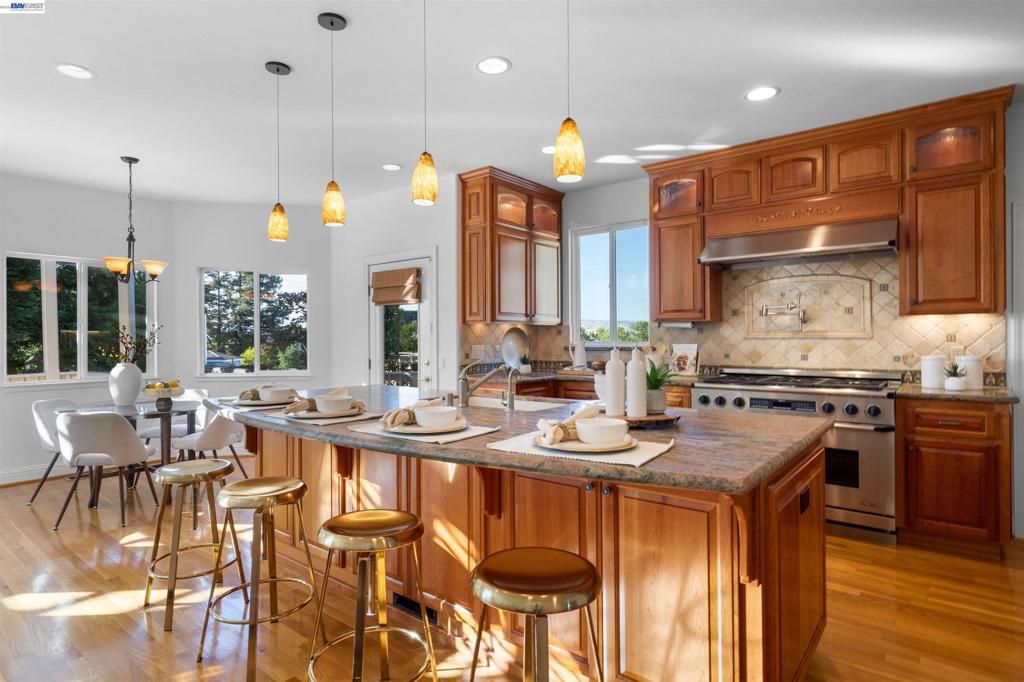 Image 9 of property listing at 2781 Vista Diablo Ct, Pleasanton, CA 94566