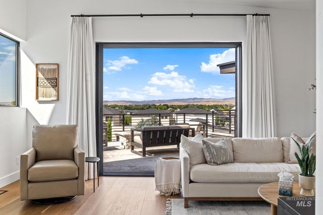 885 E Joplin Lane, Eagle, ID 83616