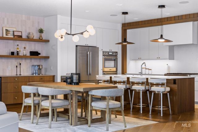 885 E Joplin Lane, Eagle, ID 83616