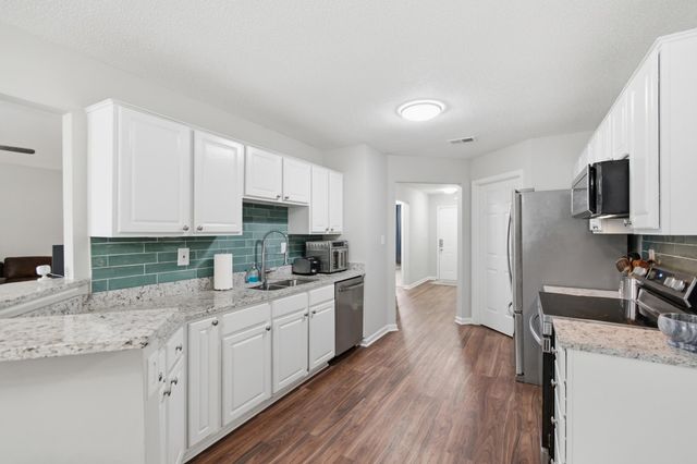 993 ZENITH CV N, Memphis, TN 38018