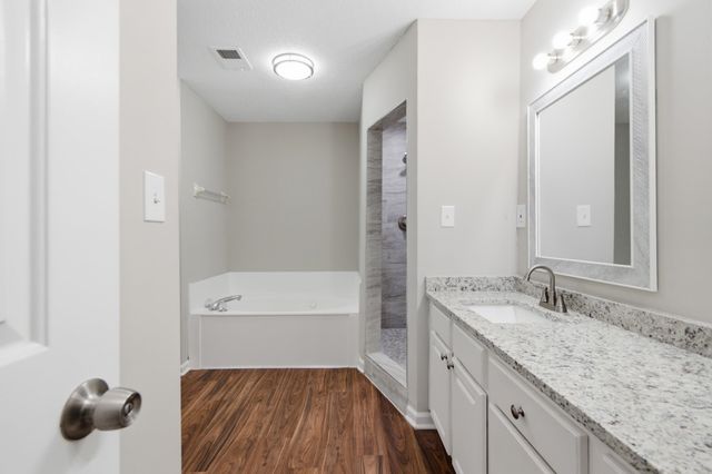 993 ZENITH CV N, Memphis, TN 38018