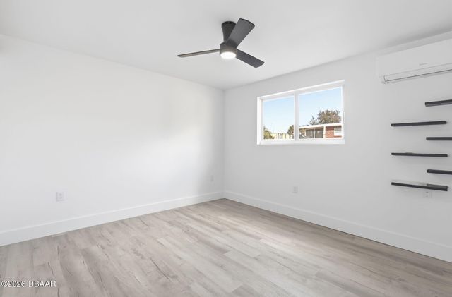 2061 S Peninsula Drive, Daytona Beach, FL 32118