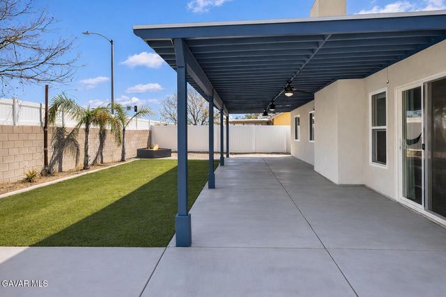 6041 Opal Avenue, Palmdale, CA 93552