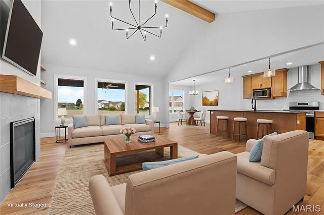 6 Grant Court, Troy, IL 62294