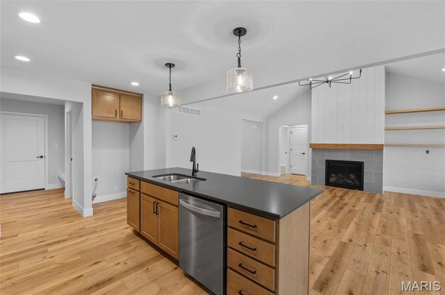 6 Grant Court, Troy, IL 62294