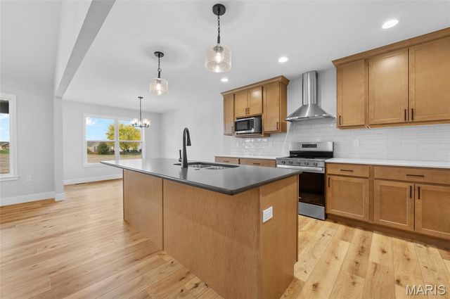 6 Grant Court, Troy, IL 62294