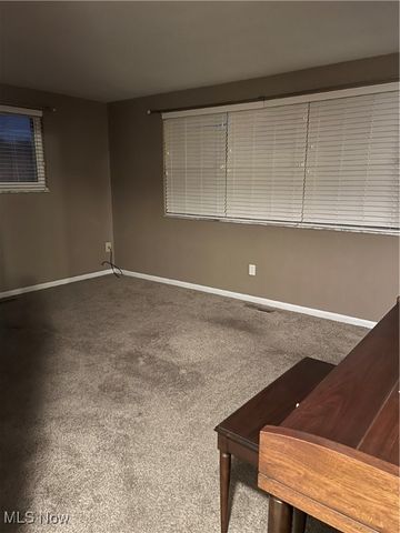 1105 4th Street, Belpre, OH 45714