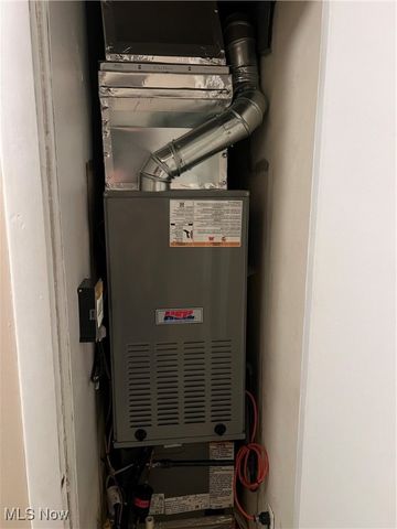 1105 4th Street, Belpre, OH 45714