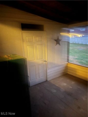 1105 4th Street, Belpre, OH 45714