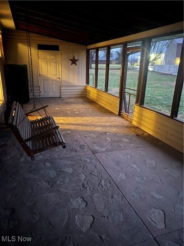 1105 4th Street, Belpre, OH 45714