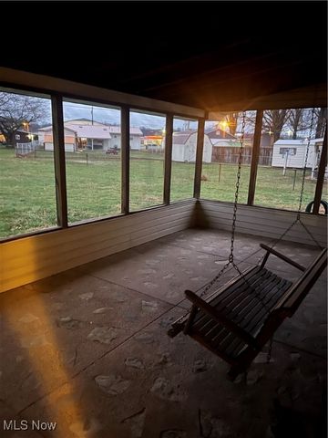 1105 4th Street, Belpre, OH 45714