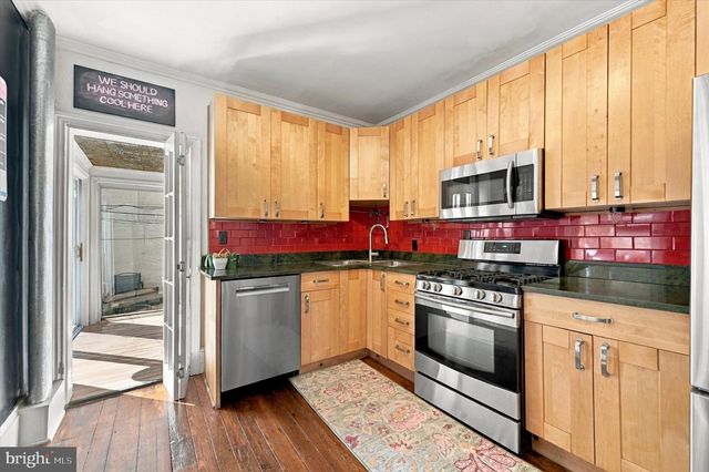 2934 POPLAR ST, Philadelphia, PA 19130