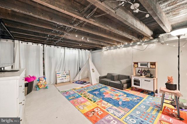 2934 POPLAR ST, Philadelphia, PA 19130