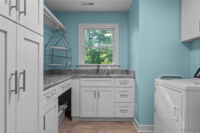 14469 St Andrews Ln, Ashland, VA 23005