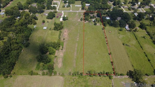 11837 E Subdivision Rd, Port Allen, LA 70767