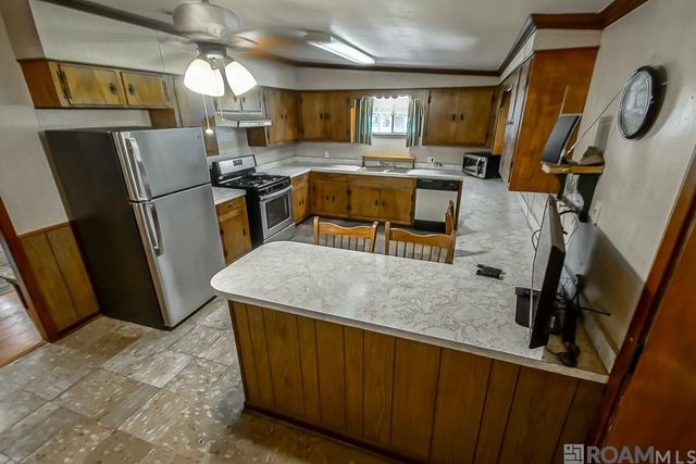 11837 E Subdivision Rd, Port Allen, LA 70767