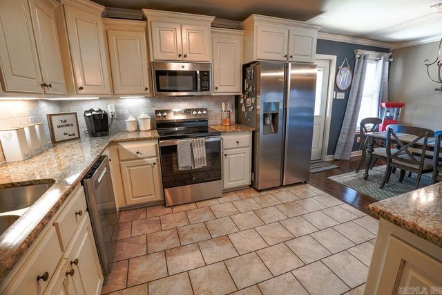 23 Huntington Drive, Austin, AR 72007
