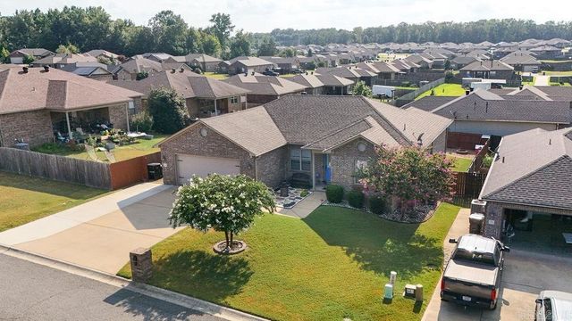 23 Huntington Drive, Austin, AR 72007