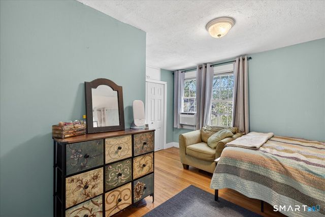 41 Barrett Street, Hamden, CT 06517