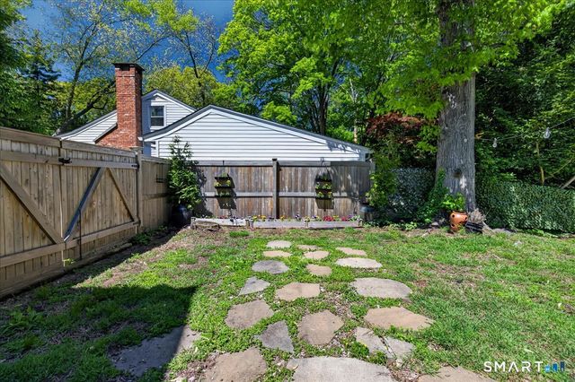 41 Barrett Street, Hamden, CT 06517