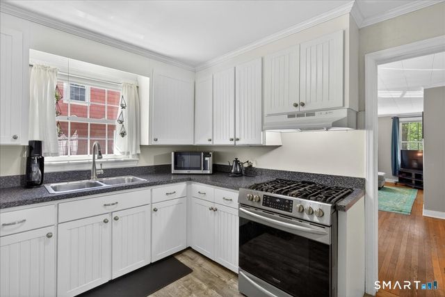 41 Barrett Street, Hamden, CT 06517