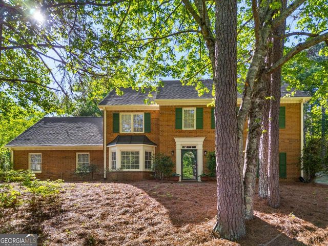 4150 Woodlark Court NE, Roswell, GA 30075