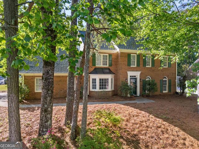 4150 Woodlark Court NE, Roswell, GA 30075