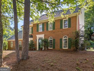 4150 Woodlark Court NE, Roswell, GA 30075