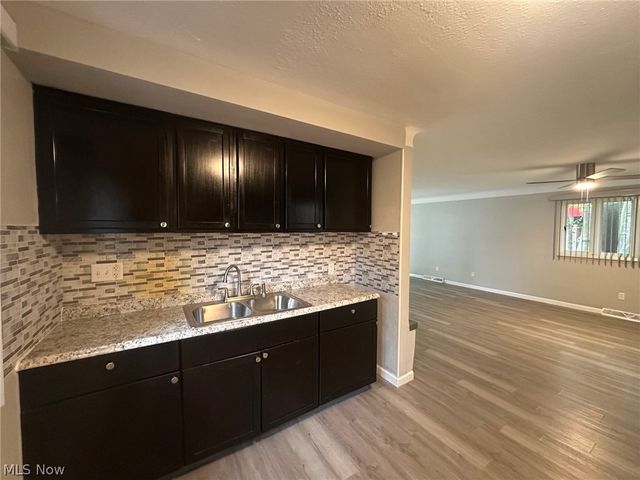 5315 Arch Street, Maple Heights, OH 44137