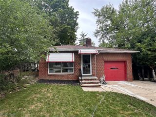 5315 Arch Street, Maple Heights, OH 44137