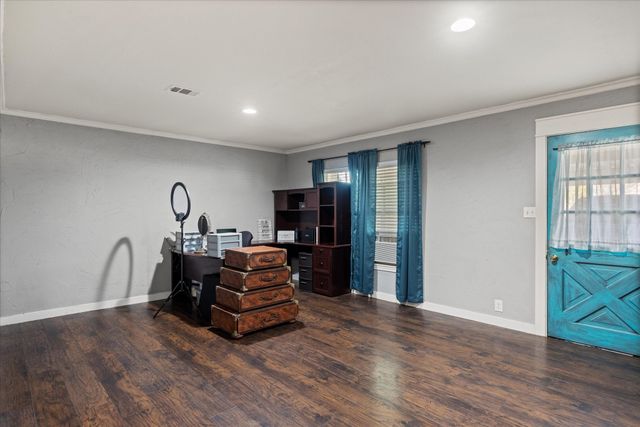 209 Granada Calle, Granbury, TX 76049