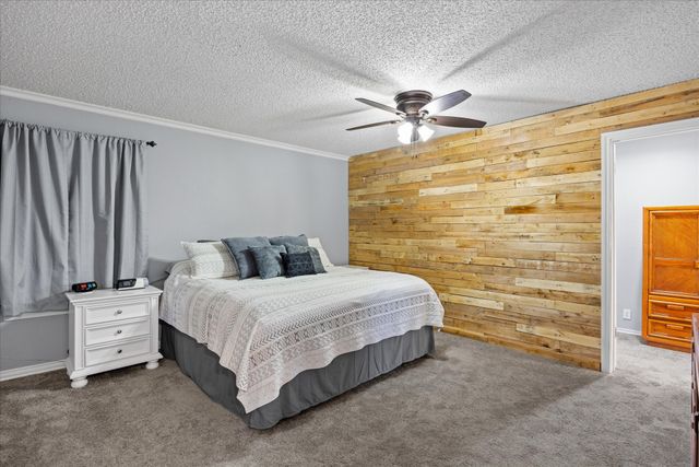 209 Granada Calle, Granbury, TX 76049