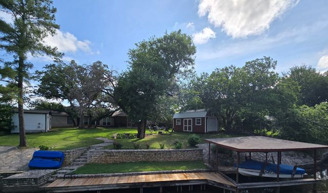 209 Granada Calle, Granbury, TX 76049